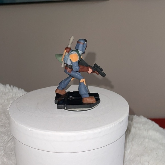 Disneys Star Wars action figure only used as display only 
Unboxed new - Picture 5 of 6